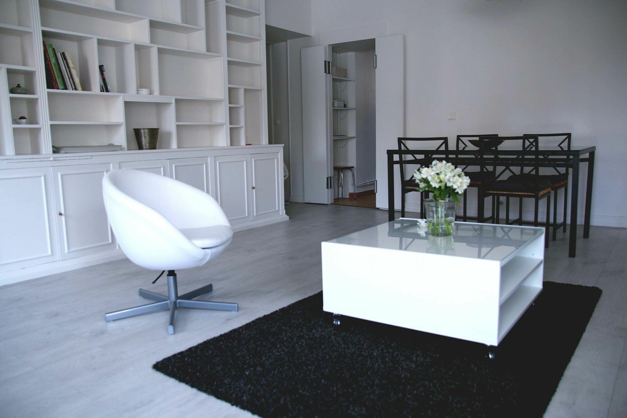 Rue De Ponthieu Central Furnished Apartment Paris Eksteriør billede
